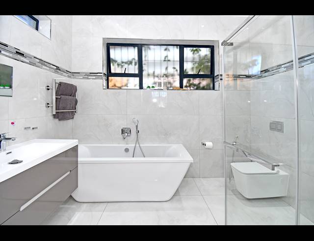 3 BEDROOM HOUSE FOR SALE IN CROSBY